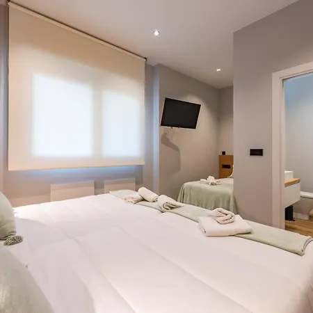 White Tree بيت ضيافة 3*