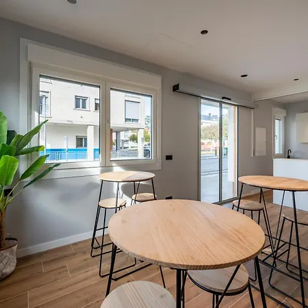 بيت ضيافة White Tree أو بيدروزو