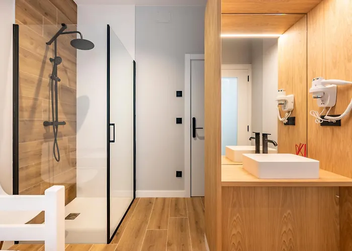 Гостевой дом White Tree 3*